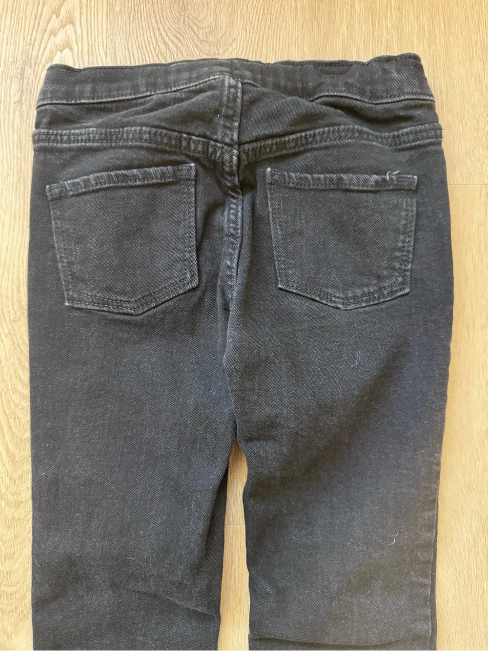 Like New - Girls size 8 Old Navy Skinny Jeans - 2 pairs